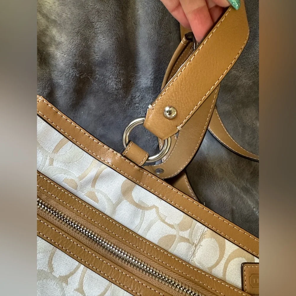 Coach this bag
